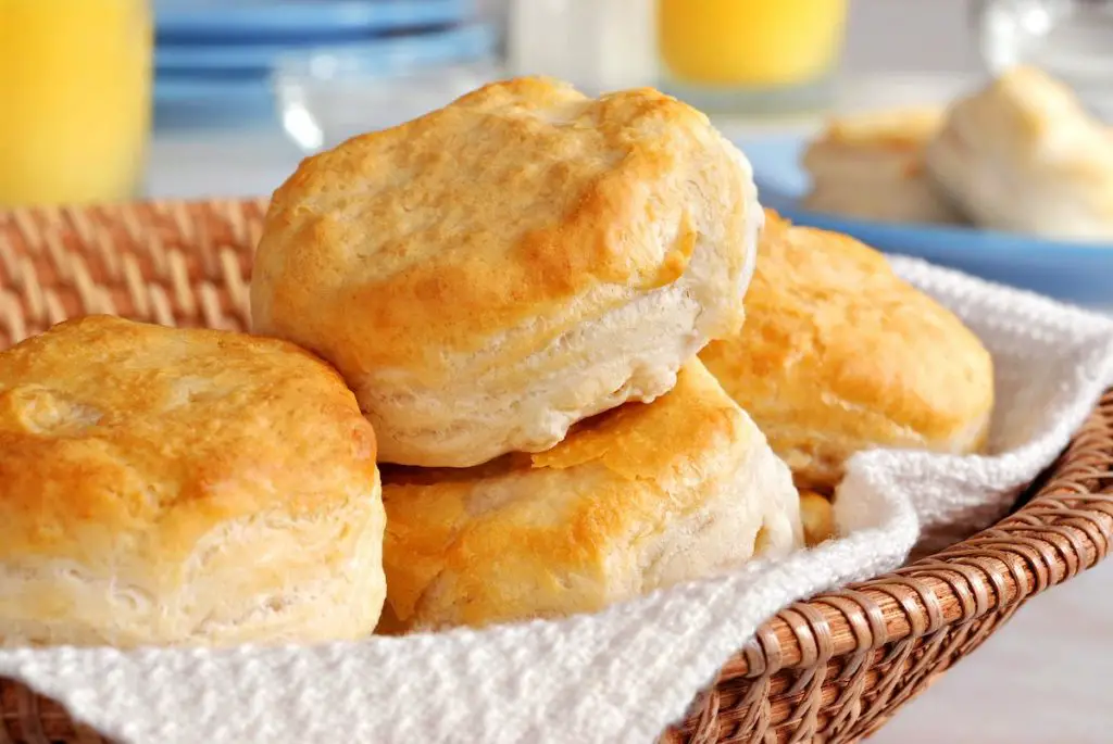 Homemade Buttermilk Biscuits Recipe
