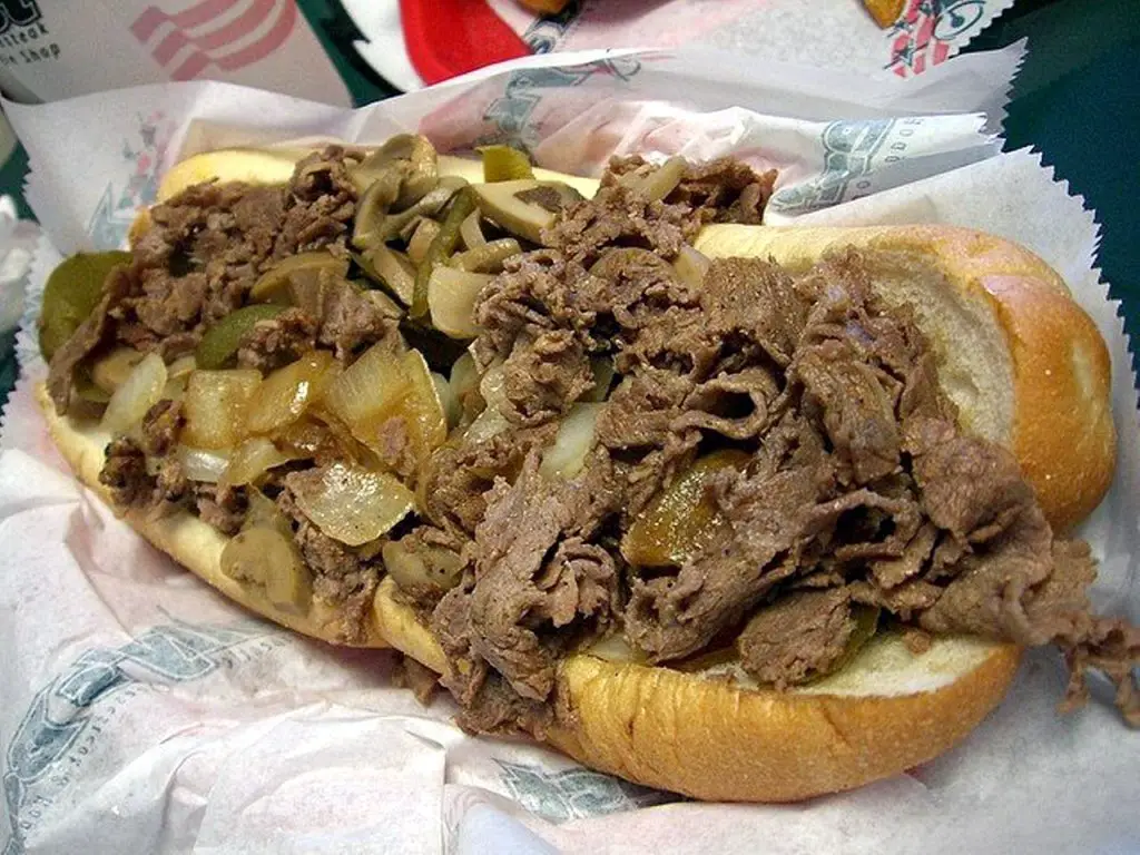 What is the secret to a good Philly cheesesteak?