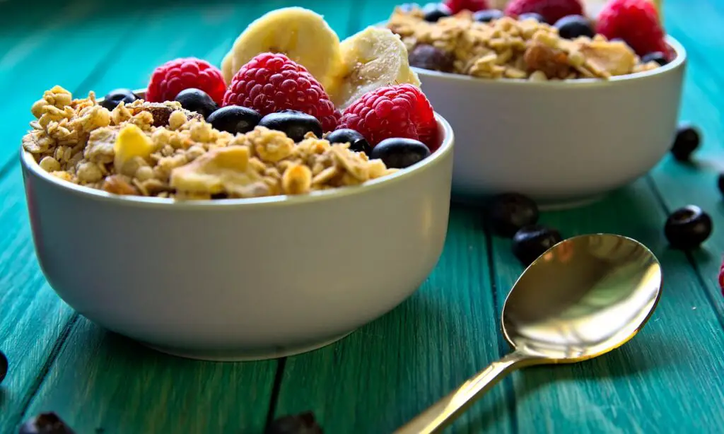 20 Breakfast Ideas Without Eggs