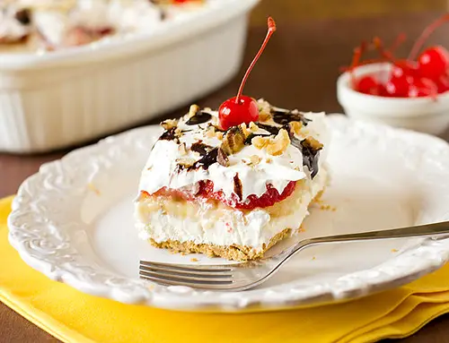 No-Bake Bannana Split Cake Recipe