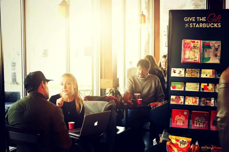 Does Starbucks do gift baskets?