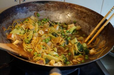 How to Season a Wok