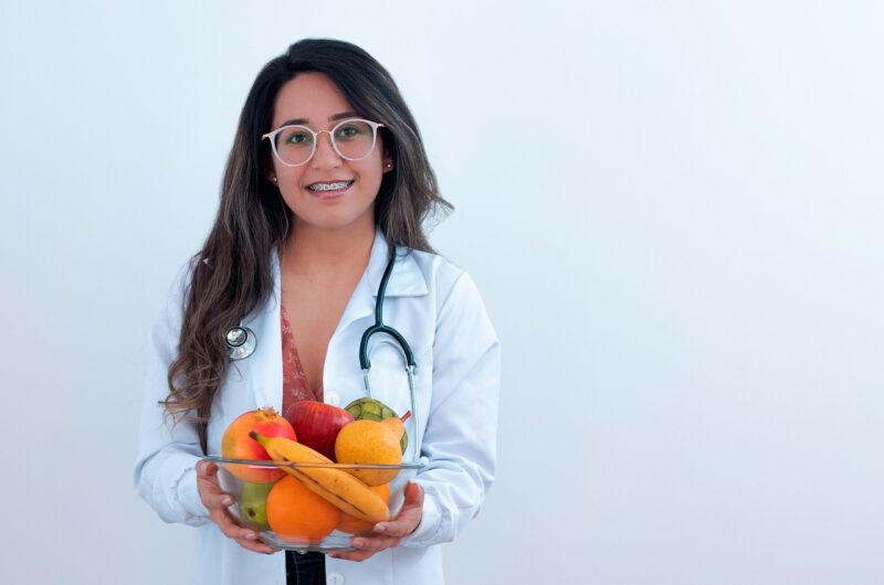 How Much Do Nutritionists Charge for A Meal Plan?