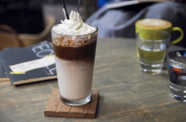 The Difference Between Iced Coffee and Iced Latte: A Comprehensive Exploration