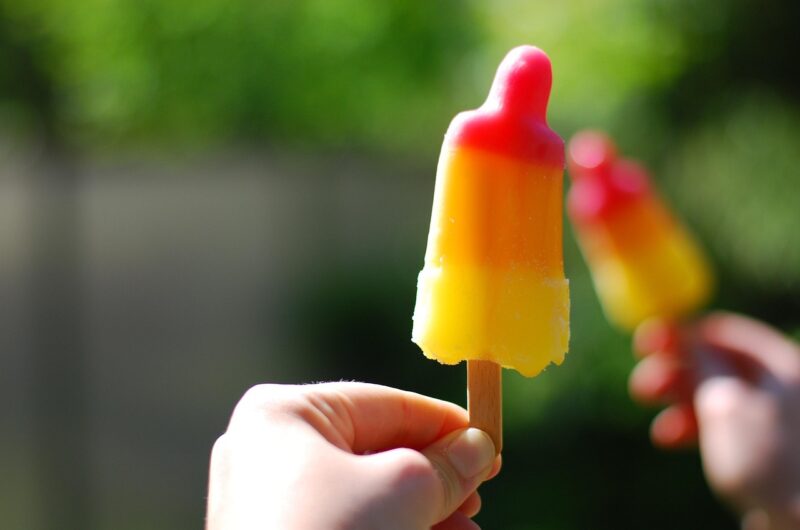 10 Genius Ways to Make Popsicles Without a Mold
