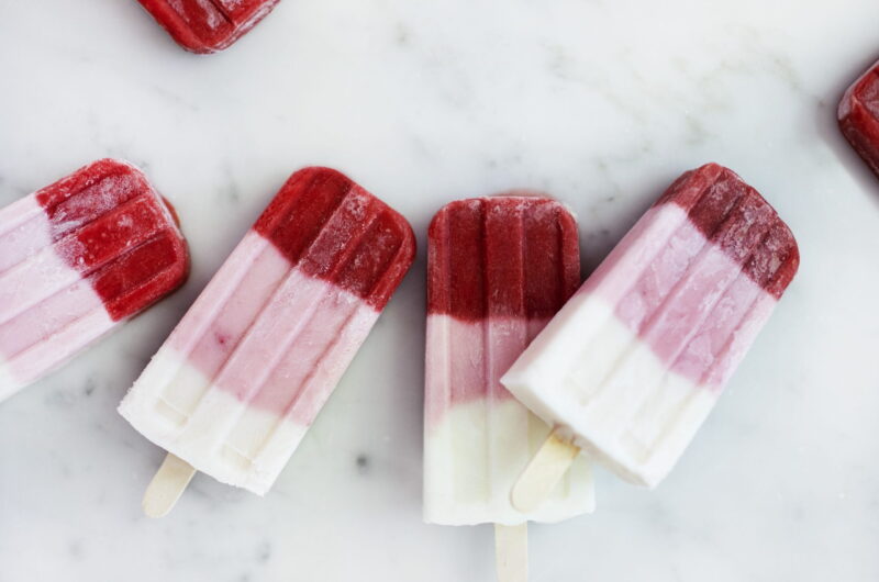 Best Dye-Free Popsicles in Stores and DIY Recipes