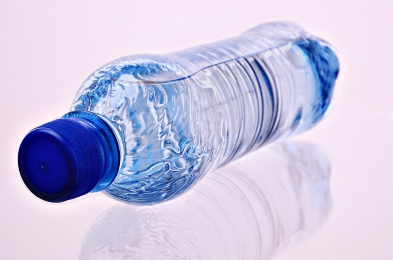What Type of Container Must a Food Handler Drink From at Work?