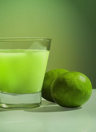 15 Refreshing Summer Drinks to Cool You Down