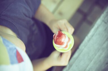10 Summer Popsicle Recipes Kids (and Adults) Will Love