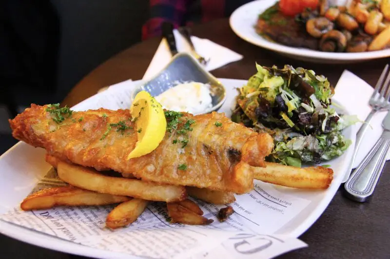 Traditional British Foods You Need to Try (From a Traveler’s Perspective)