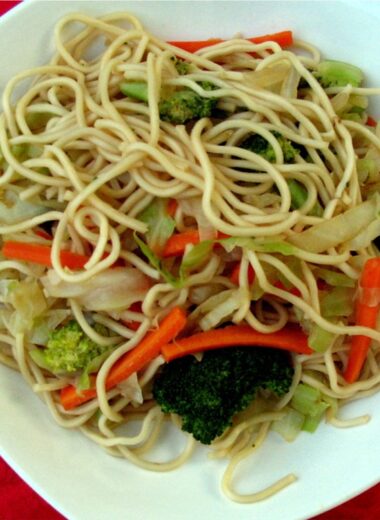 Chow Mein vs. Lo Mein: A Deep Dive into Two Iconic Chinese-American Noodle Dishes