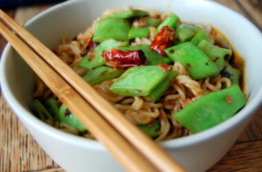 Dan Dan Noodles: A Spicy Sichuan Culinary Masterpiece