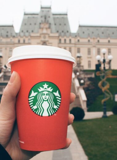 What's Red cup Day at Starbucks?