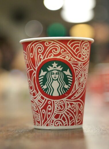 What Drinks Qualify for Red Cup Day 2025?